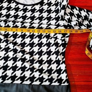 Size 12 Sandra Darren midi graphic long-sleeved career